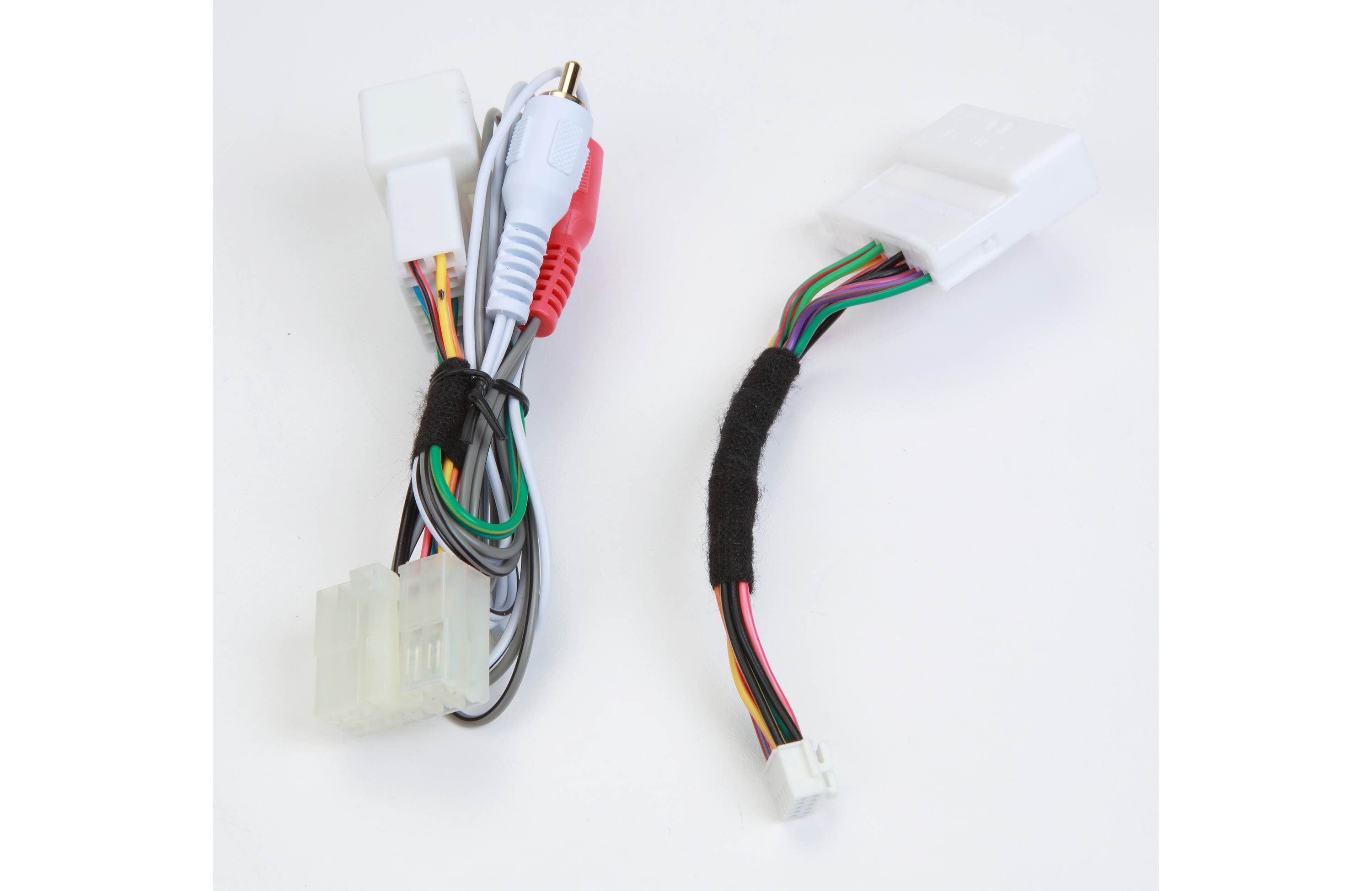 iDatalink HRN-RR-TO1 Factory Integration Adapter in select Toyota-made vehicles