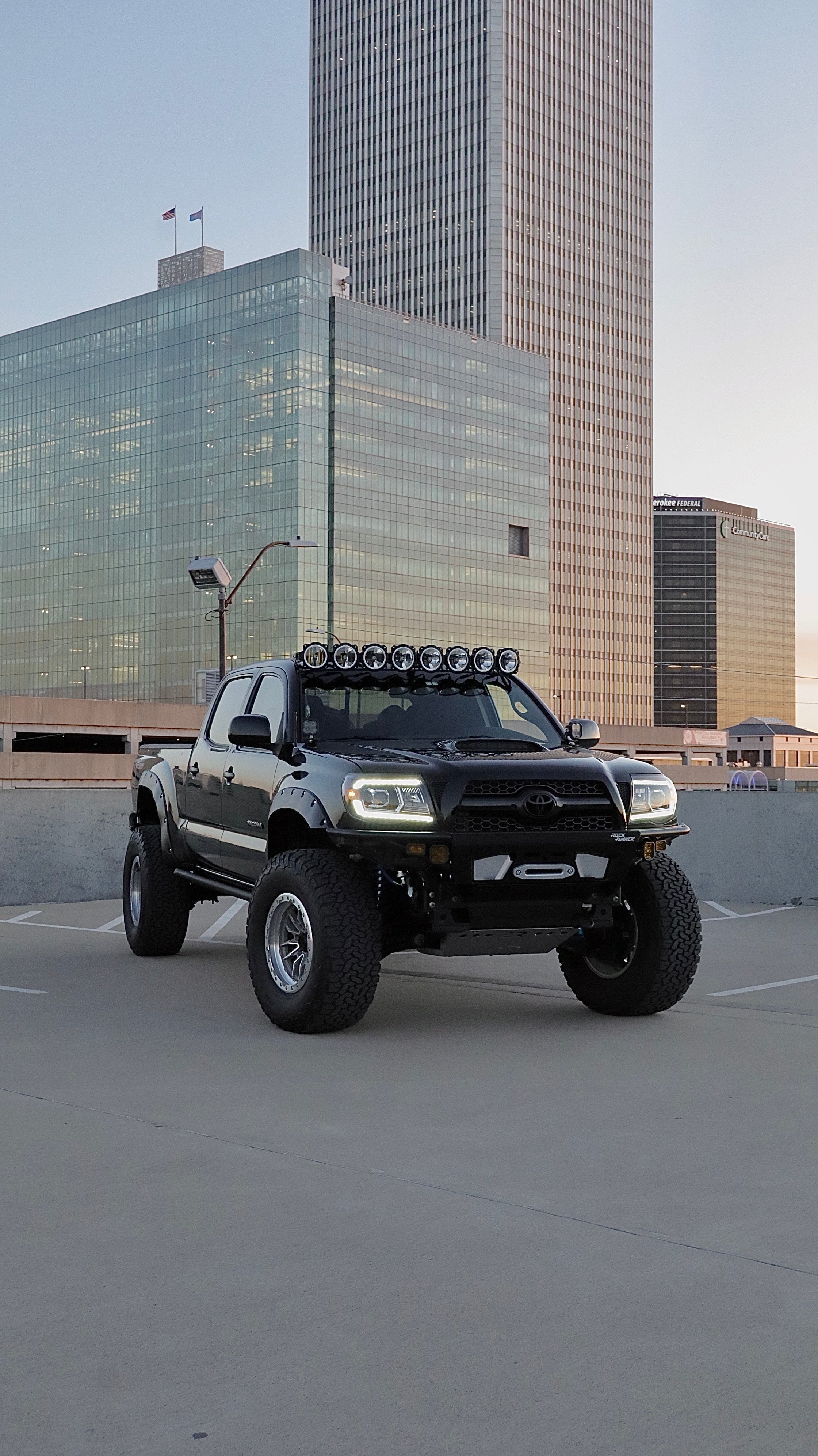 AlphaRex 05-11 Toyota Tacoma LUXX-Series LED Projector Headlights Black